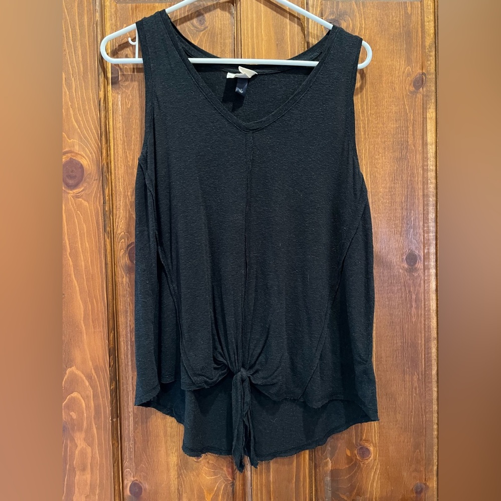 Universal Thread Black Tie-Front Tank Top
